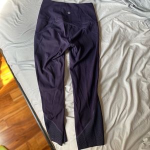 Purple crop lululemon leggings.